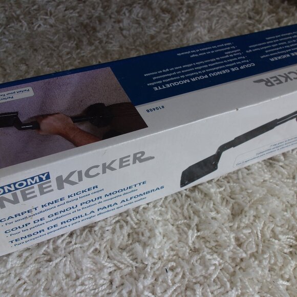 Economy Carpet Knee Kicker - Picture 1 of 2